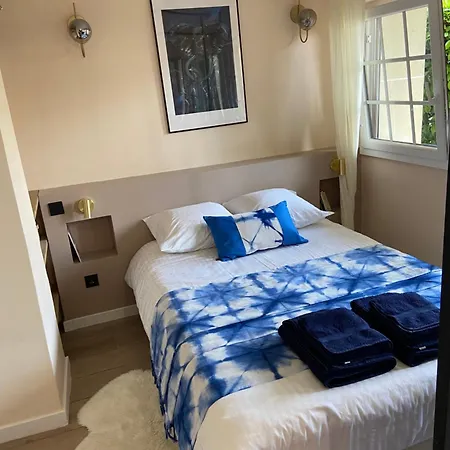 Cozy With Garden, 450 M From Rer B *