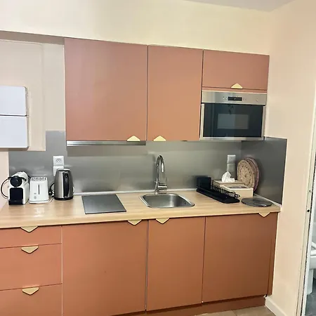 Cozy With Garden, 450 M From Rer B * فونتوناي أو روز